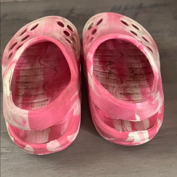 Size 3 “croc” like shoes. - Picture 2 of 4